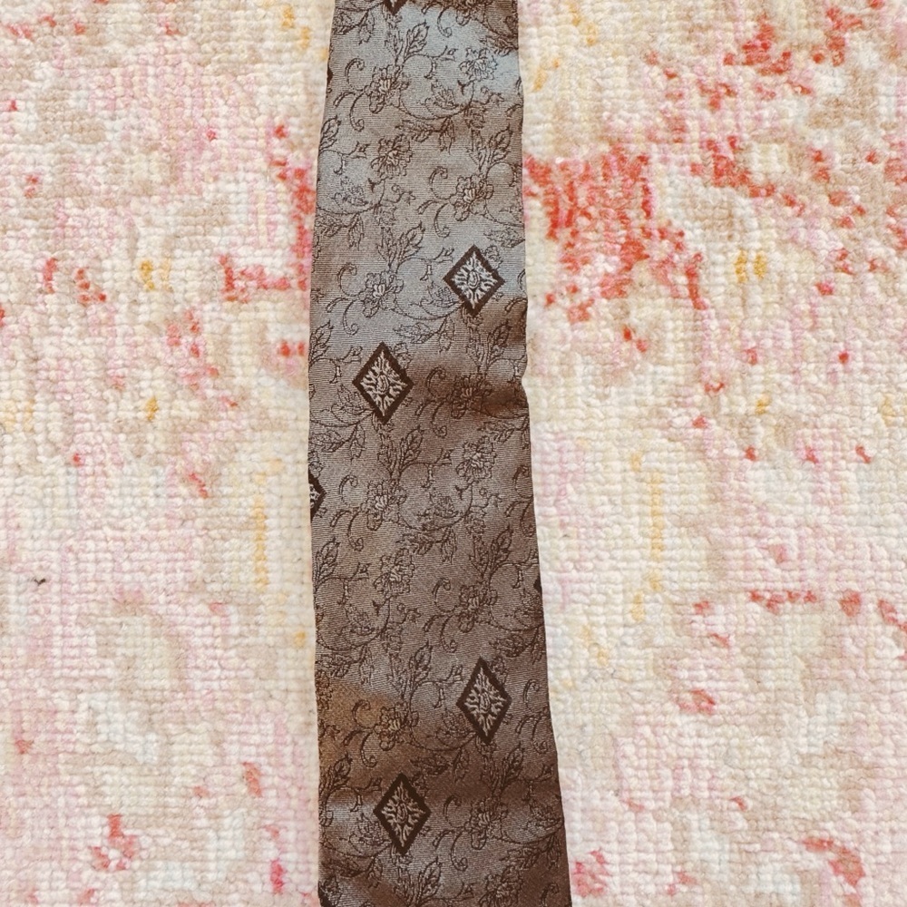 AllSilk, Men’s Vintage Hipster Brown Patterned Tie - Picture 2 of 4